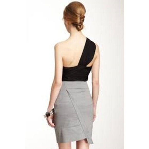 L.A.M.B by GWEN STEFANI Knit Draped Bustier ONE SHOULDER Top Black ( S ) - Picture 2 of 4